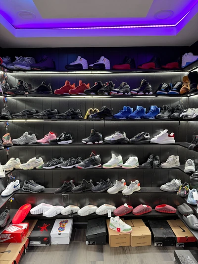 Sneaker 2